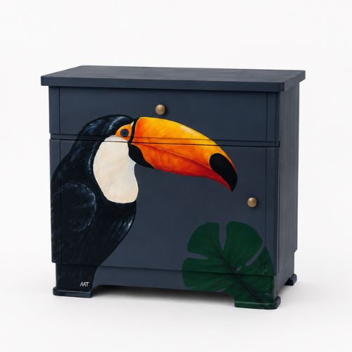 Sengebord en tucan
